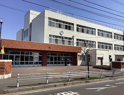 札幌市立宮の森小学校