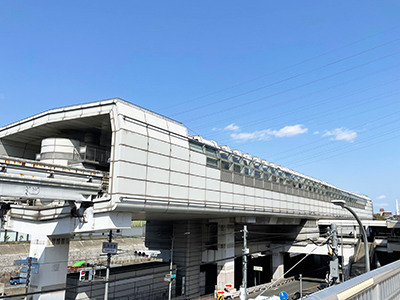 大阪モノレール「山田」駅